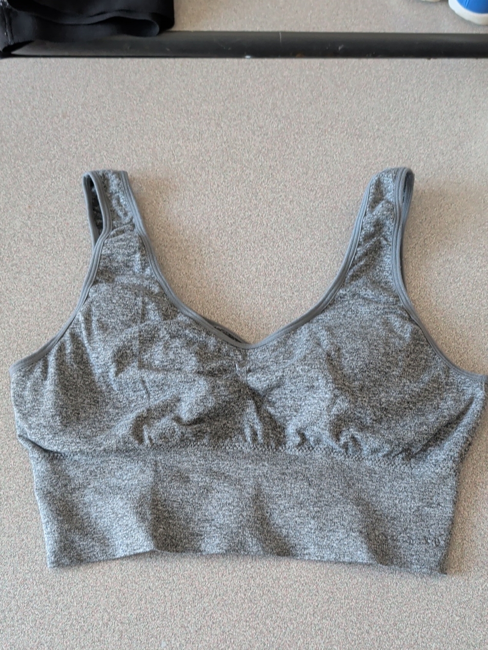 Gloria Vanderbilt Heather Gray Seamless Sports Bra